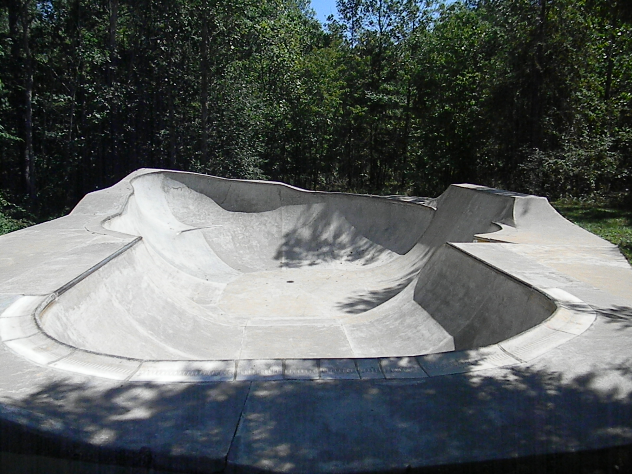 Homewoods Private Bowl