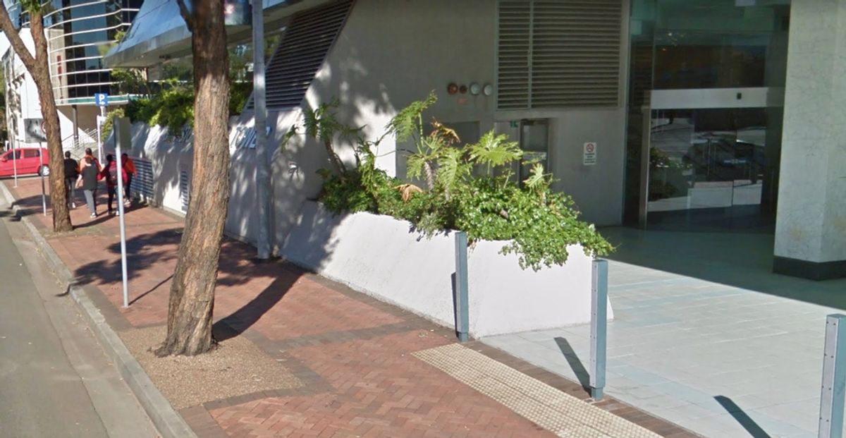 Hoyts Bank skate spot