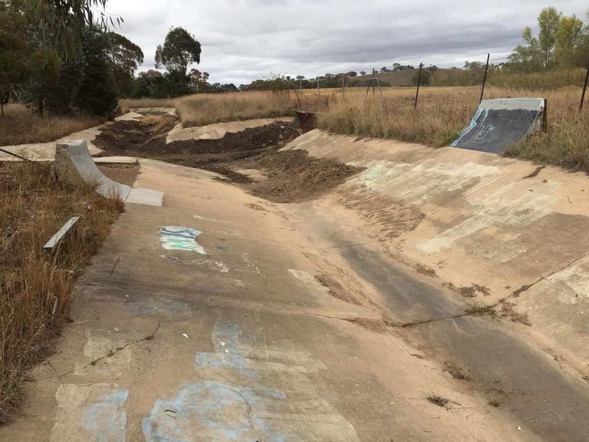 DRAINS DIY - Spence skate spot