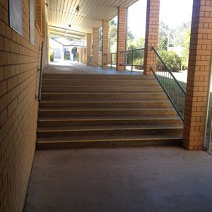 Albury 9