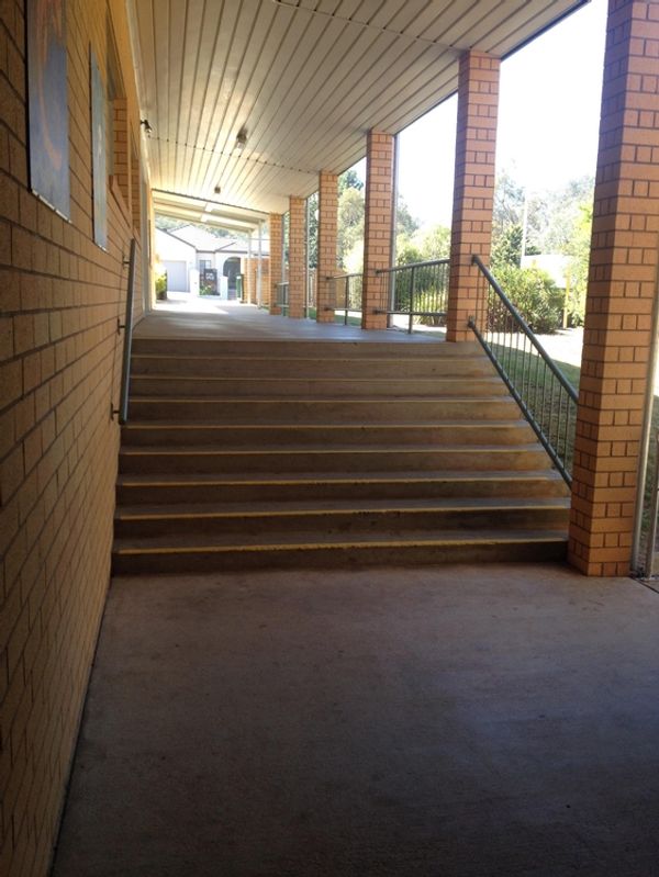 Albury 9