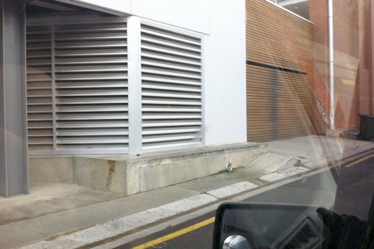 Bump to Ledge skate spot