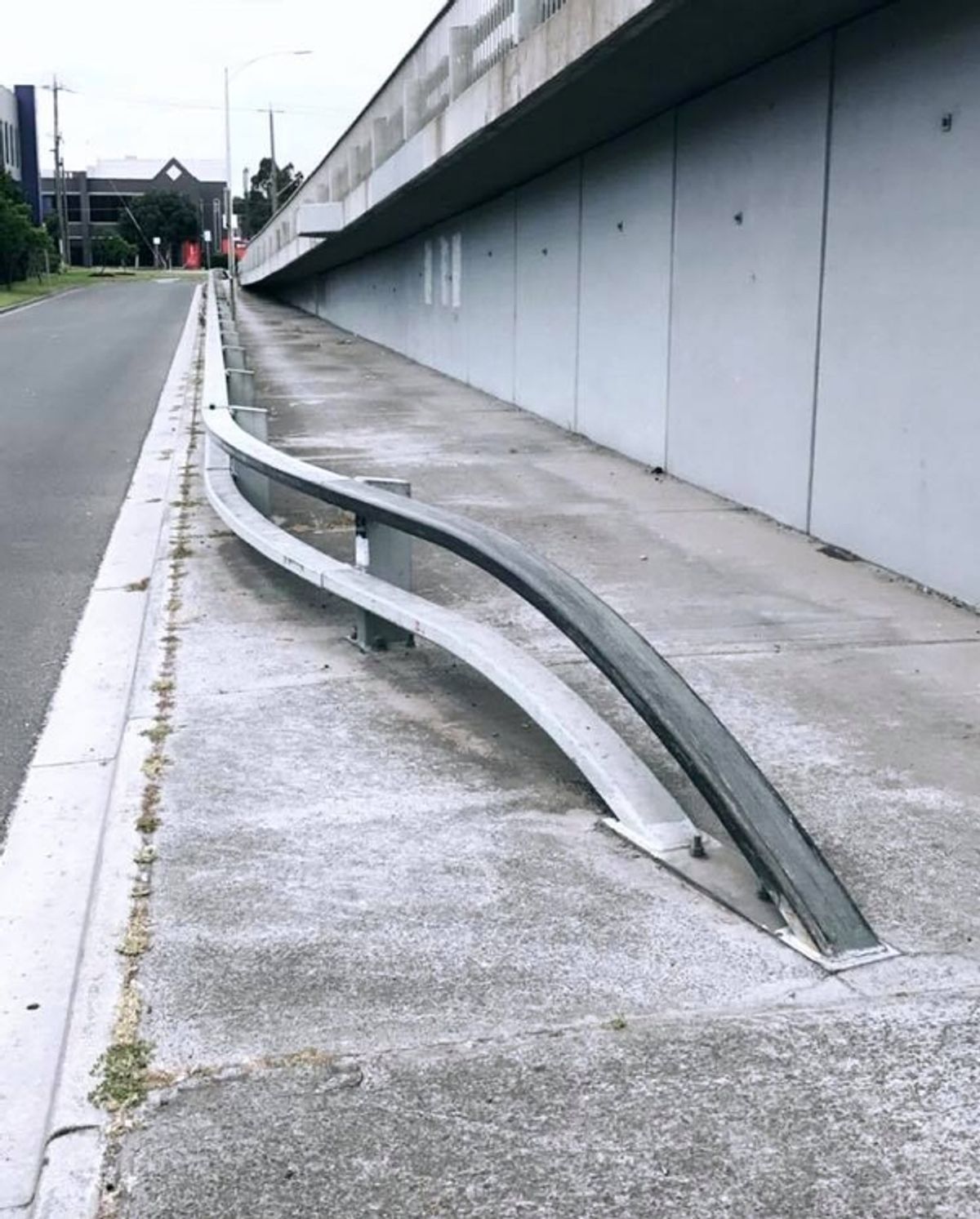 Ingles St Rail skate spot
