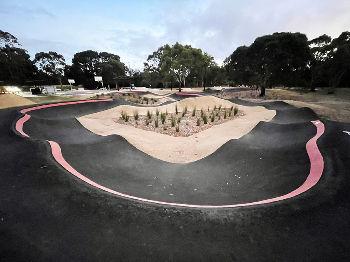 Inverleigh Pump Track skatepark
