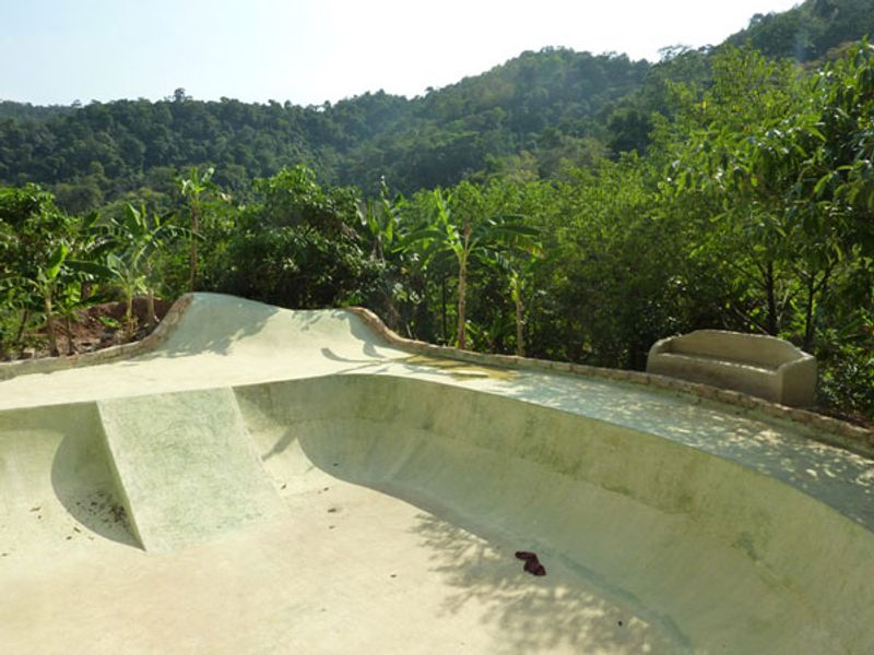 Jasmine Valley Bowl