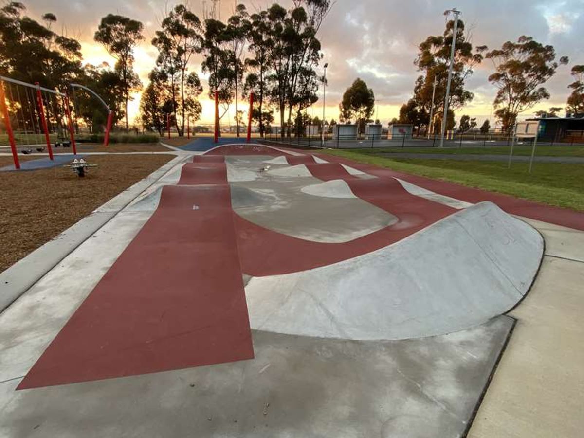 John Mcmahon Reserve Pump Trac skatepark