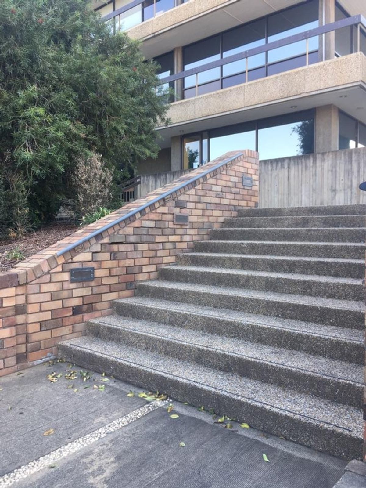 Johnston St Rail skate spot
