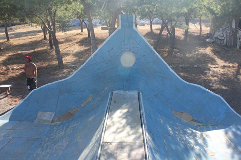Kamari Ghetto Ramp