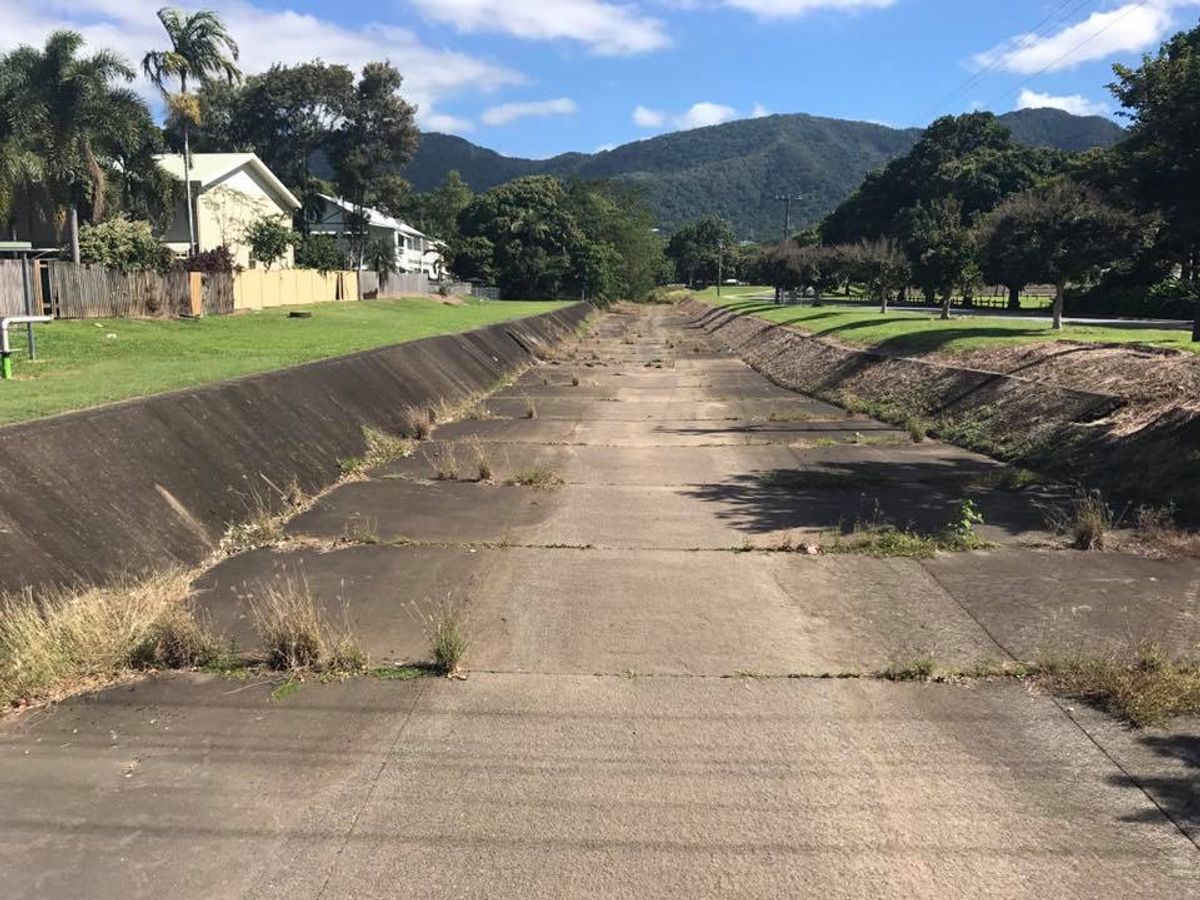 KFC Ditch skate spot
