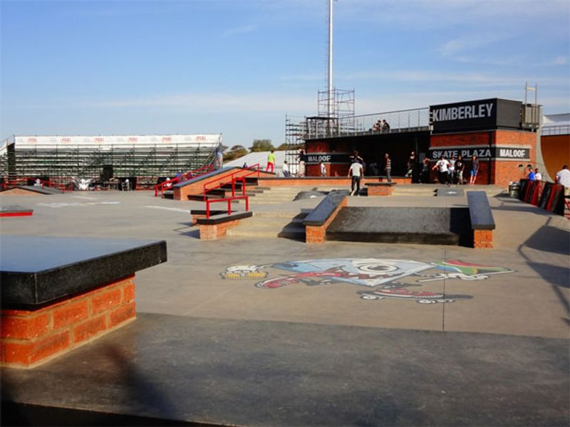 Maloof Plaza