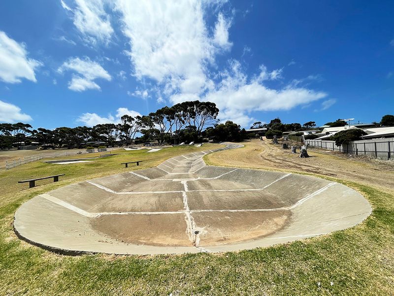 Kingscote Snake Run 