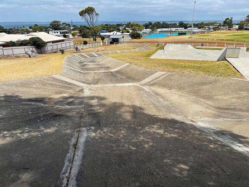 Kingscote Snake Run 