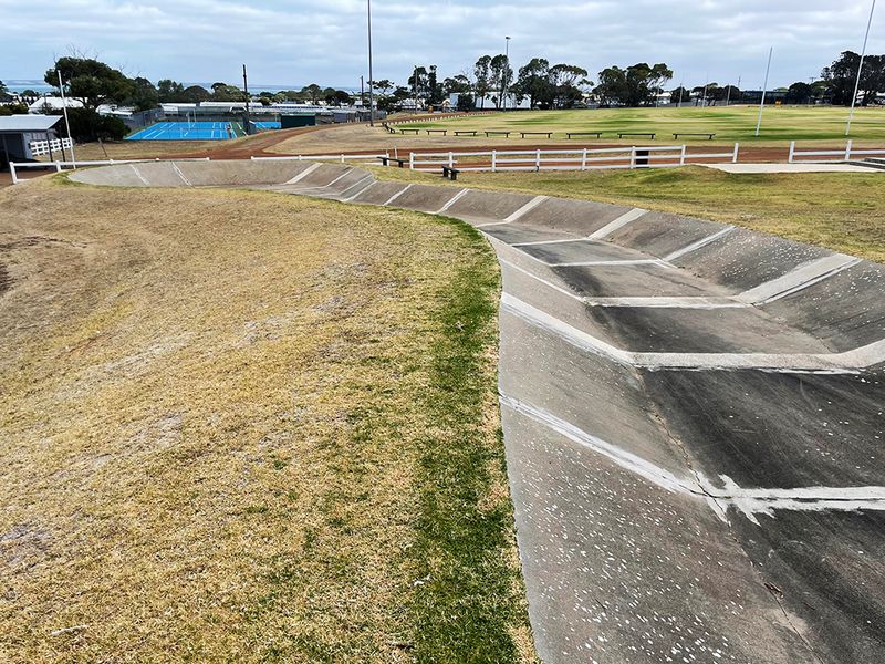 Kingscote Snake Run 