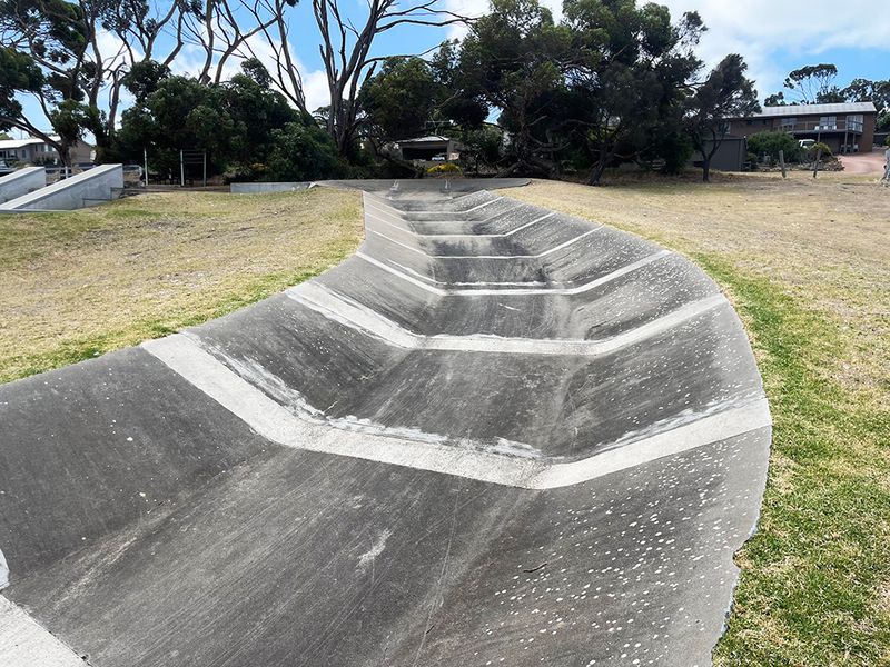 Kingscote Snake Run 