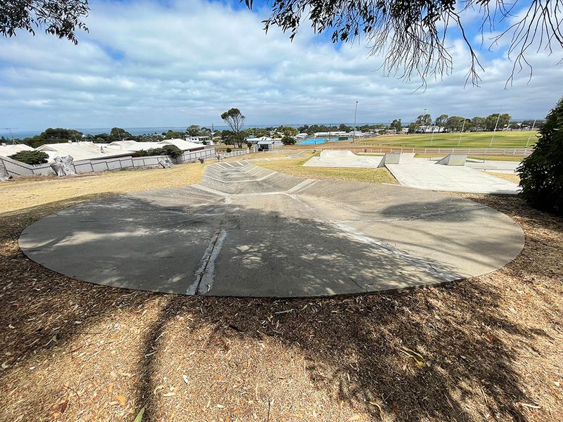 Kingscote Snake Run 