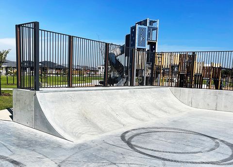 Kingsfield Park Skatepark photo 2