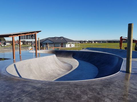 Knight Stream Skatepark photo 2