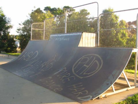 Korumburra Old  Skatepark photo 9