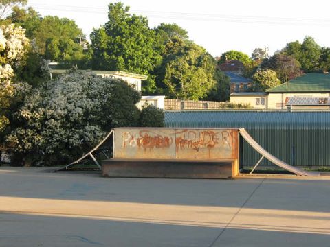Korumburra Old  Skatepark photo 6