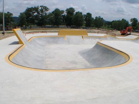 Likas Skatepark photo 2