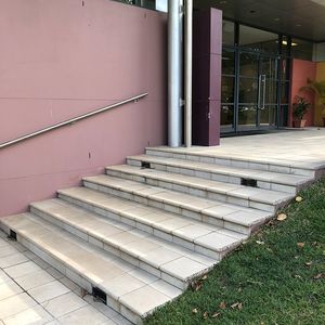 Wall Rail 