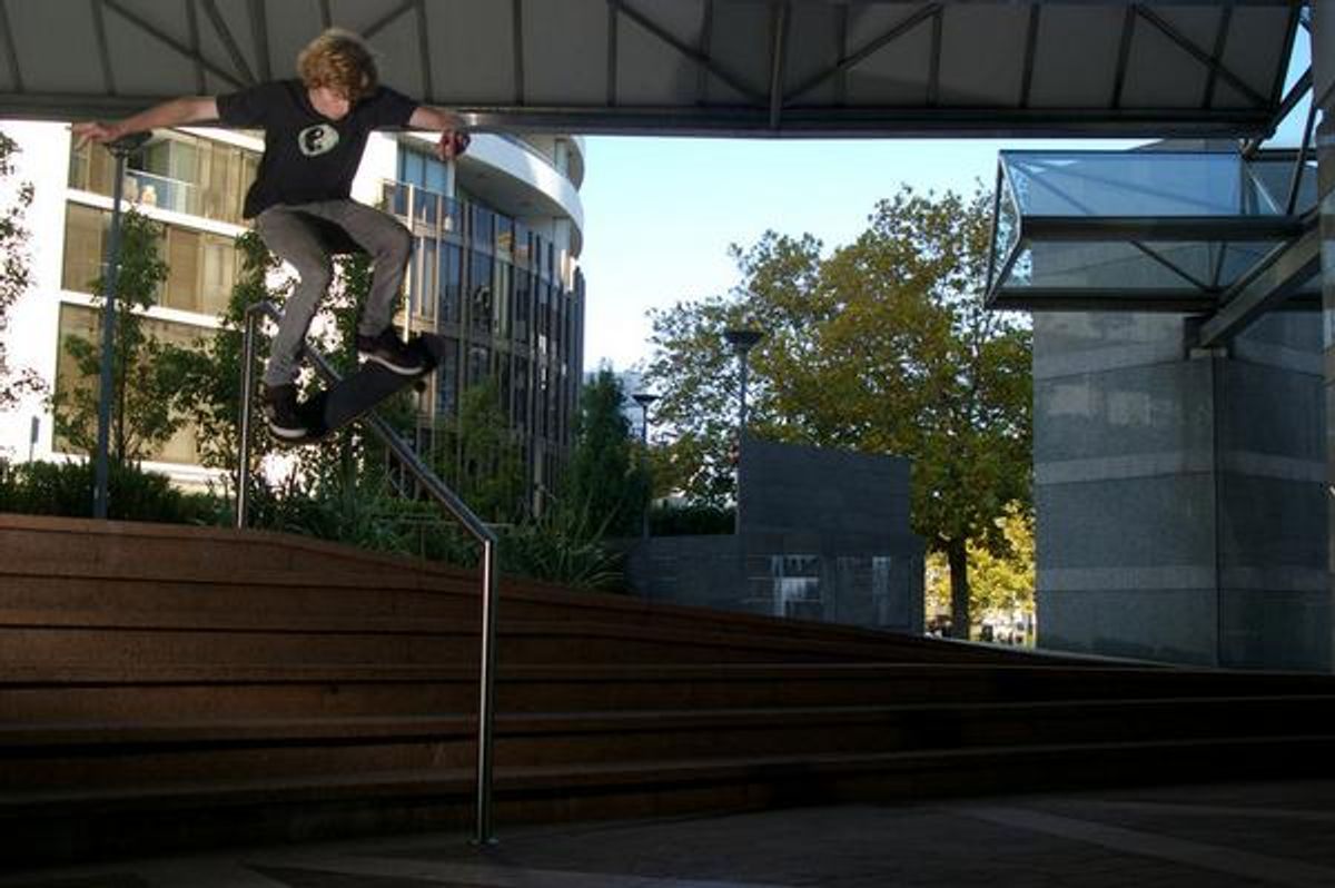 Leonards 6 Rail skate spot