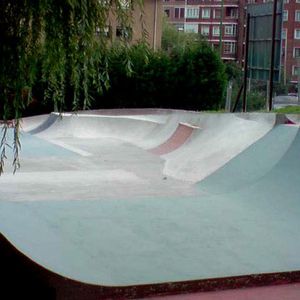 Las Arenas Skatepark
