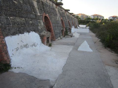 Leiria Brick Factory DIY photo 2