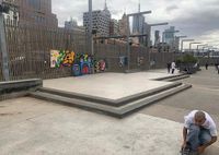 Les Erdi Plaza