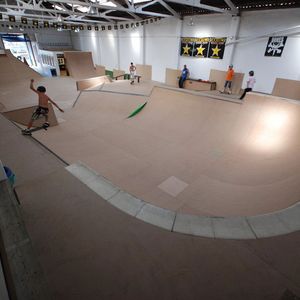 Life Indoor Skate Park 