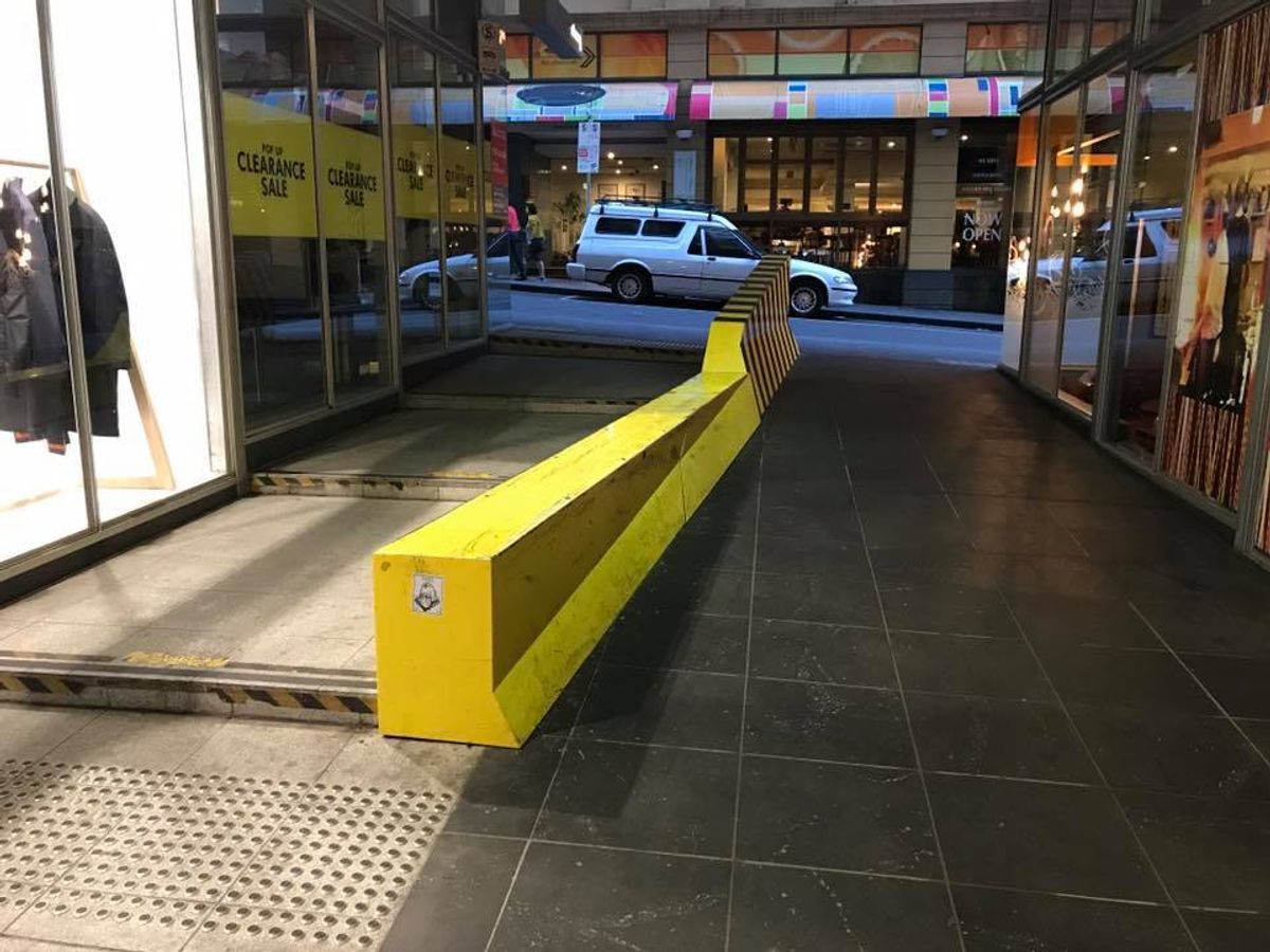 Little Collins Barrier skate spot