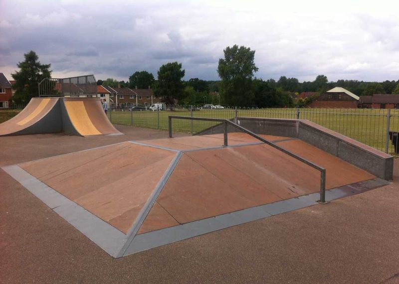 Loddon Skatepark 