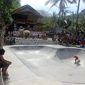 Lombok Surf Camp Bowl