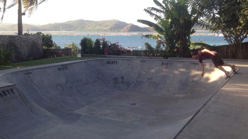 Lombok Surf Camp Bowl