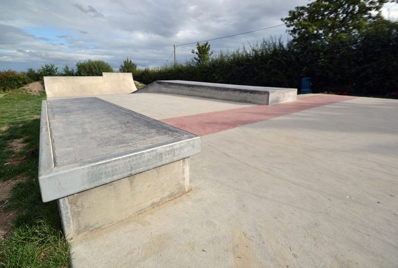 Long Crendon Skatepark 