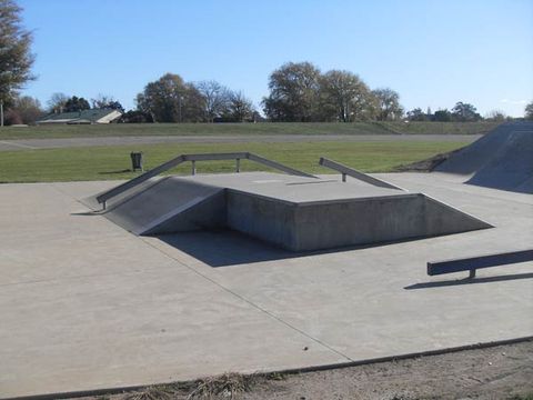 Longford Skatepark photo 7