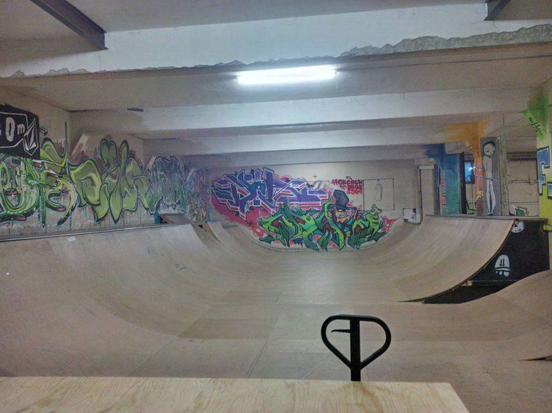Loud Minority Indoor