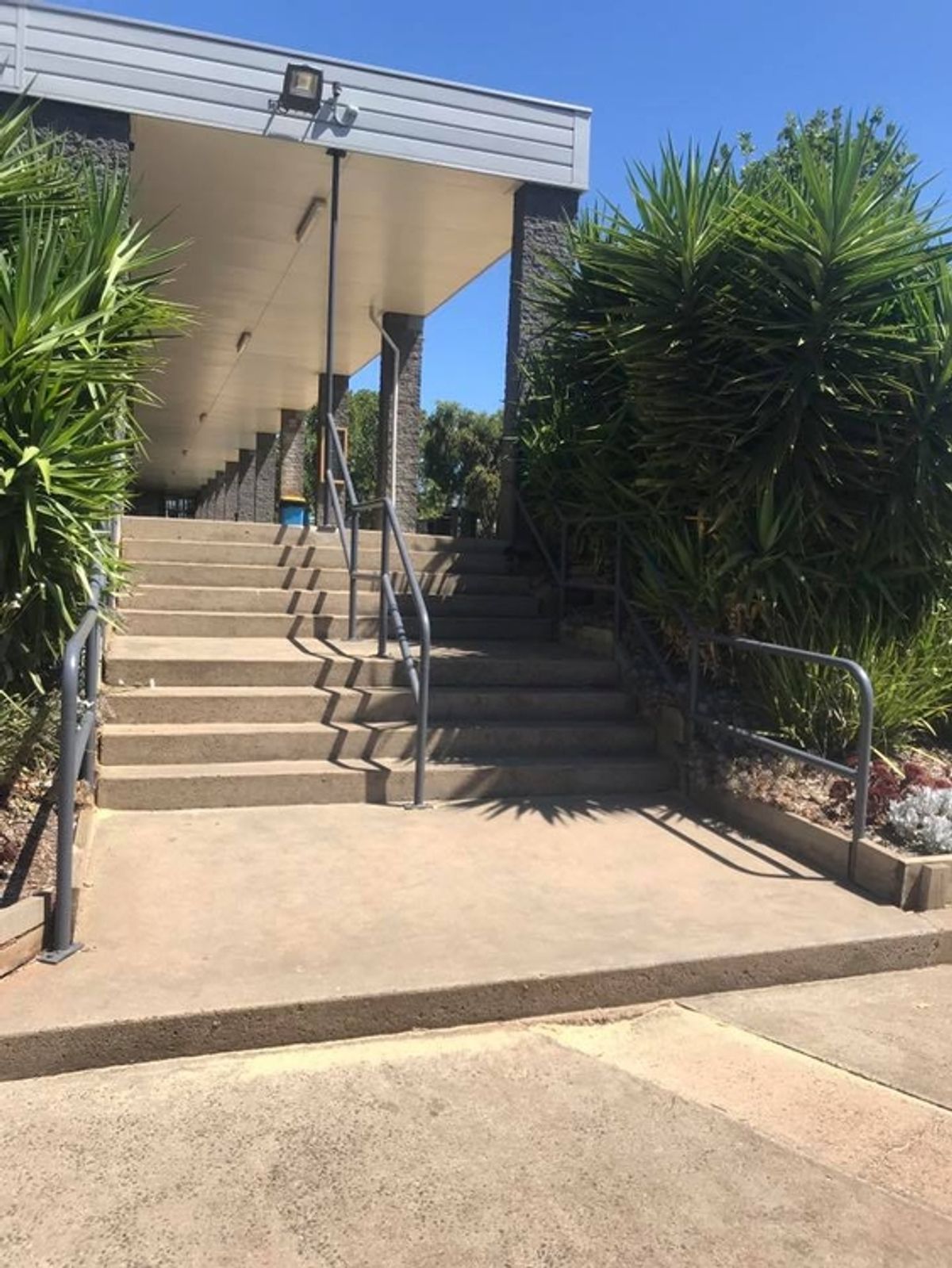 Lovely Double Set skate spot
