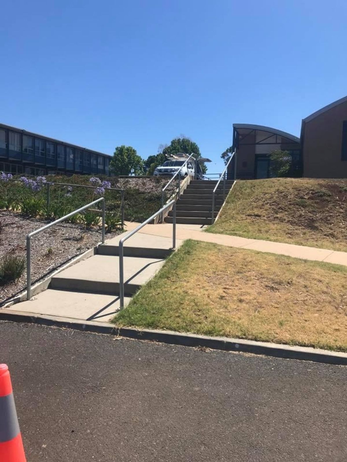 Baptist Rail skate spot