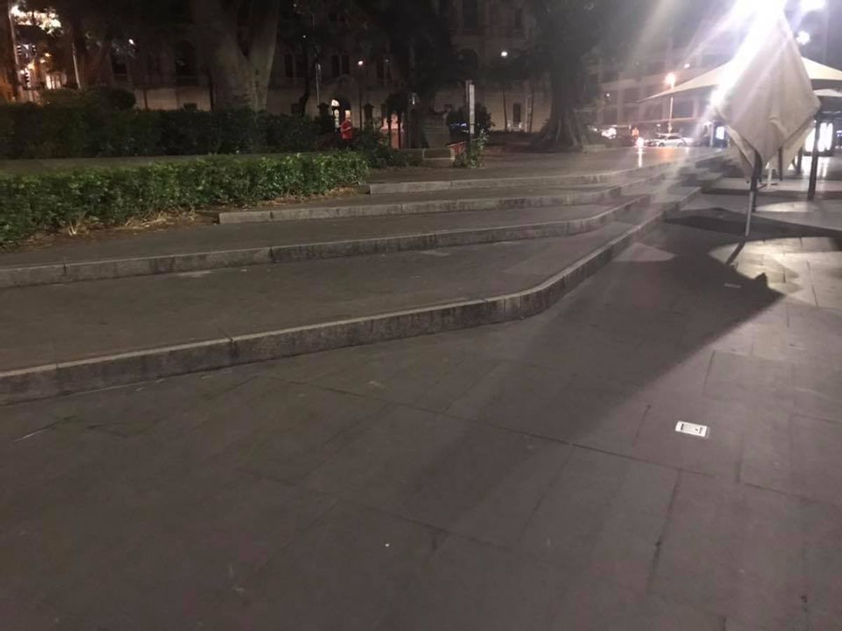 Macquarie Place skate spot