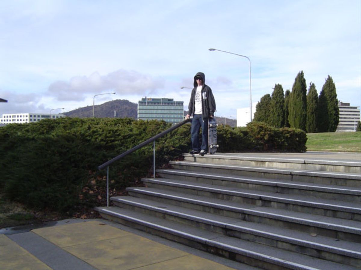 Magistrates Back Rail skate spot