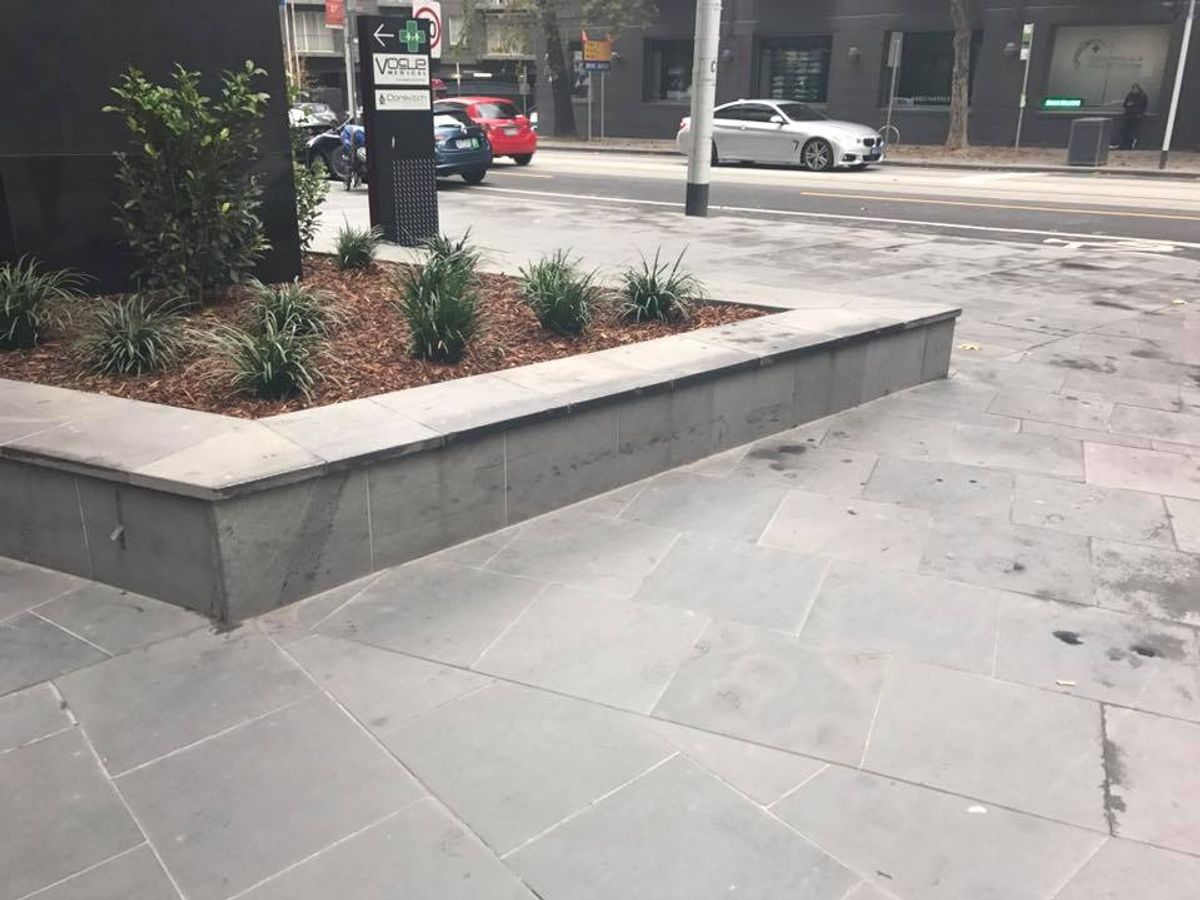 Malcom St Ledge skate spot