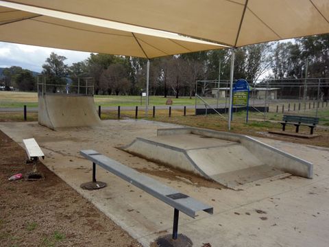 Manilla Skatepark photo 3
