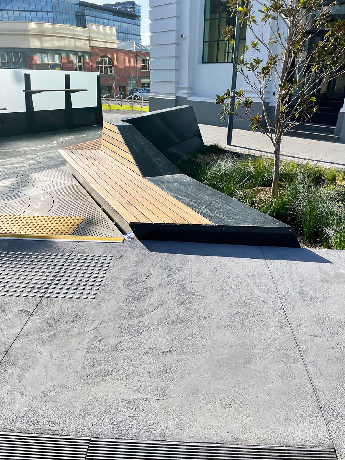 Worksafe Bench skate spot