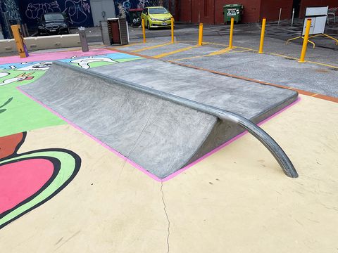 Maddern Square photo 3