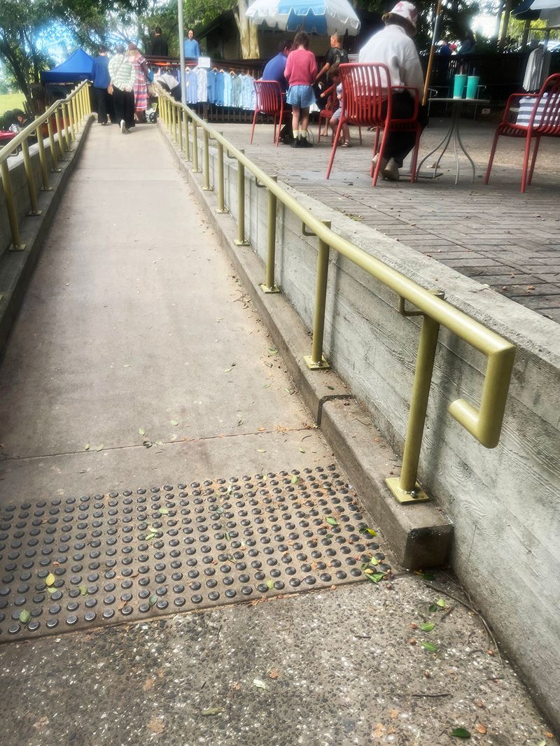 Market Rail 