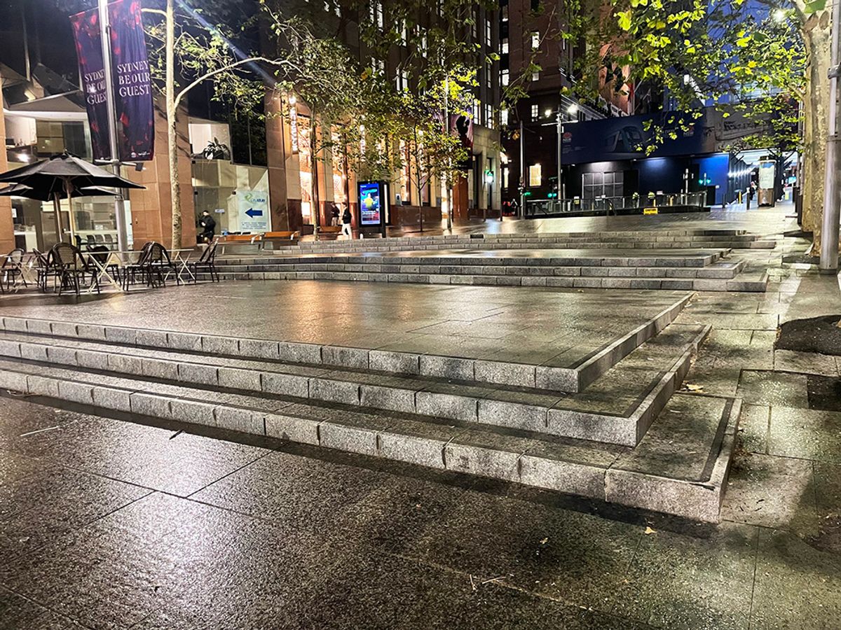 Martin 3 3 3 skate spot