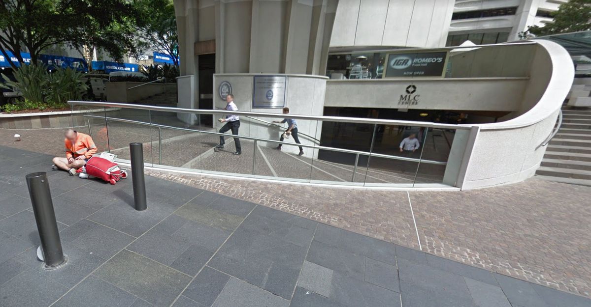 Martin Place Roll on Rail skate spot