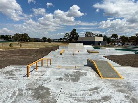 Meadow Heights Skatepark photo 3