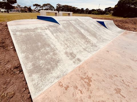 Merimbula Skatepark photo 5